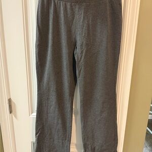 L.L. BEAN Gray Straight Leg Stretchy Lounge Pants in Gray WOMEN'S MEDIUM TALL